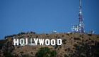 كرة مضيئة في سماء لوس أنجلوس تثير الريبة