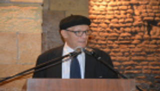 شاعران من مصر واليمن يحصدان جائزة أحمد شوقي للإبداع الشعري