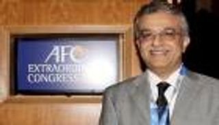 رئيس الاتحاد الآسيوي يشكر الرميثي على دعمه ويقبل برنامجه الانتخابي