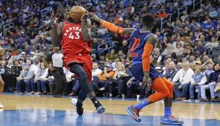 ثاندر ضد رابتورز 