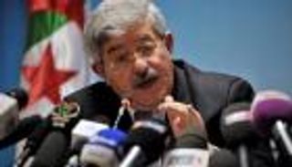 استقالة 2000 عضو من حزب "أويحيى" دعما للحراك الشعبي بالجزائر