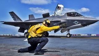 المقاتلة  إف-35 (الشبح)