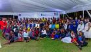 بالصور.. شباب "الخارجية" الإماراتية يبحث في رواندا تمكين المرأة