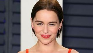 الممثلة البريطانية إميليا كلارك