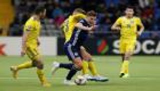 كازاخستان تقسو على اسكتلندا بثلاثية في تصفيات اليورو