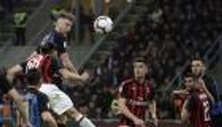 مدافع الإنتر ينقل كلاسيكو الريال والبرسا للميركاتو