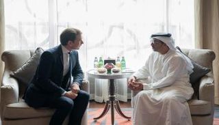 حامد بن زايد يلتقي مستشار النمسا