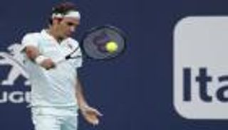 بداية مهتزة لفيدرر ببطولة ميامي