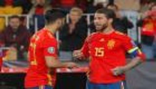 مهاجم النرويج يصف راموس بالمدافع اللطيف