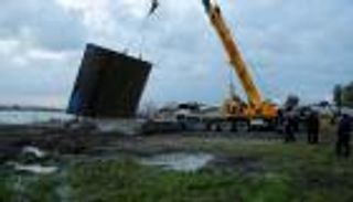 البرلمان العراقي يقيل محافظ نينوى بعد غرق عبارة الموصل