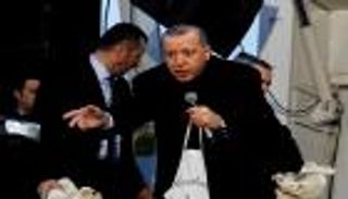 رشاوى انتخابية..نظام أردوغان يستغل إمكانيات تركيا ويحشد لحزبه بإسطنبول