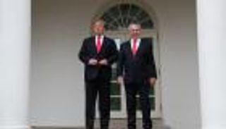 ترامب يعترف رسميا بـ"سيادة إسرائيل" على الجولان المحتل