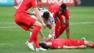 مطالبات بتحقيق "يويفا" في واقعة إغماء لاعب سويسرا أمام جورجيا