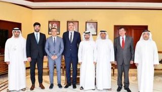 غرفة أبوظبي تبحث التعاون الاستثماري مع صربيا