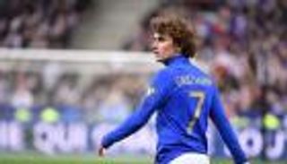 جريزمان يتخطى بنزيمة في قائمة هدافي فرنسا