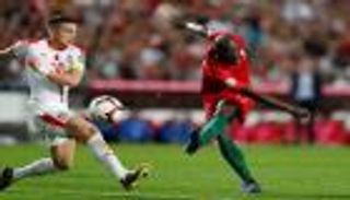 البرتغال تتعادل مع صربيا وتواصل التعثر في تصفيات اليورو