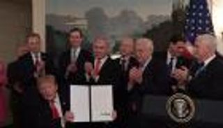 نتنياهو يوبّخ مرافقيه من الصحفيين لتجاهلهم قرار ترامب حول الجولان