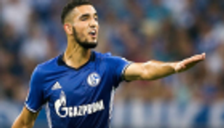 مدرب شالكه يتمسك بتأديب نبيل بن طالب