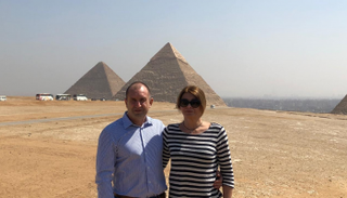  الرئيس البلغاري وقرينته يزوران أهرامات الجيزة