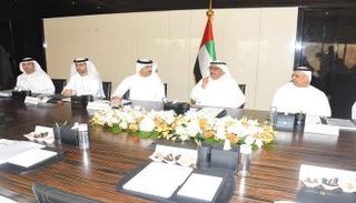 الشيخ حمدان بن راشد آل مكتوم يعتمد عددا من القرارات التنفيذية