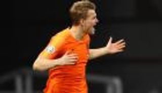 أوفر مارس يعطل مفاوضات برشلونة وأياكس بشأن دي ليخت