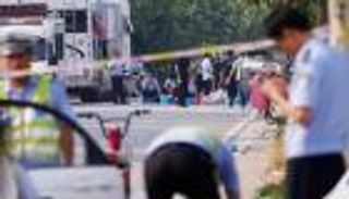 قتيل و3 إصابات في هجوم بعبوة ناسفة على مركز شرطة بالصين