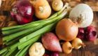 نصف بصلة يوميا تحميك من سرطان الأمعاء