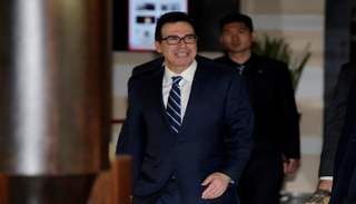 ستيفن منوتشين وزير الخزانة الأمريكي