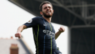 سيلفا يهدي الفوز على فولهام إلى الرئيس الفخري الراحل