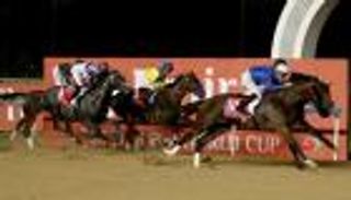 الجواد الإماراتي بلوبوينت يفوز بالشوط الرابع من كأس دبي العالمي