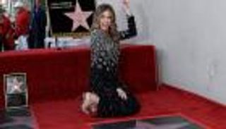 نجمة لزوجة توم هانكس في ممشى المشاهير.. والدها اسمه "حسن"