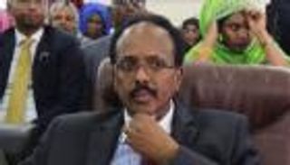 خلافات برلمانية بالصومال ودعوات لحجب الثقة عن حكومة فرماجو