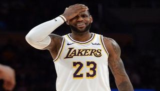 ليبرون جيمس 