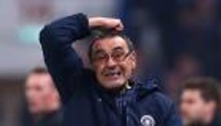 جماهير تشيلسي تهاجم ساري في مباراة كارديف سيتي