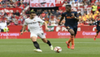 فالنسيا يستعيد ذاكرة الانتصار بفوز غال أمام إشبيلية