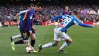 اتهام لاعب إسبانيول بالخيانة بسبب ميسي