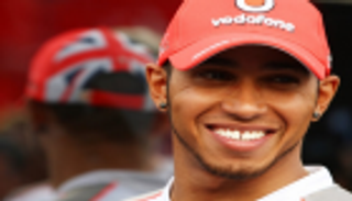 هاميلتون يستغل تعثر لوكلير ويحسم سباق البحرين