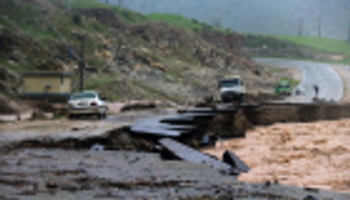 إيران تعلن الطوارئ.. سيول محتملة وإخلاء عشرات القرى