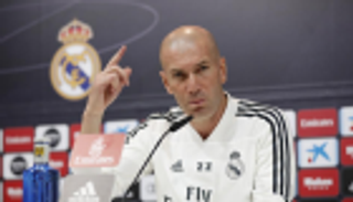 زيدان يكشف موقفه من رحيل بنزيمة وسبب الدفع بنجله أمام هويسكا