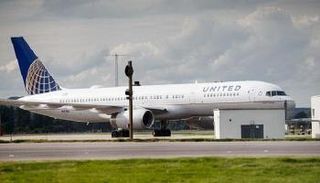 طائرة تابعة لخطوط الطيران المتحدة الأمريكية - أرشيفية