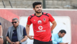 الأهلي يفقد مدافعه في مواجهة الاتحاد بالدوري المصري