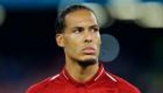 "الحارس" فان ديك يُطمئن جماهير ليفربول على إصابته