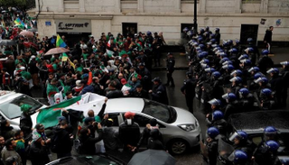 المظاهرات في الجزائر - أرشيفية