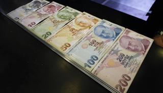 خسائر الليرة التركية تتواصل
