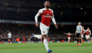 أرسنال يقتنص المركز الثالث من توتنهام بثنائية في نيوكاسل