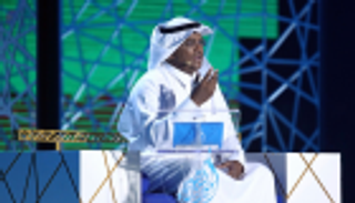 سعودي يُتوج بلقب "أمير الشعراء" وإماراتية تفوز بالمركز الثاني