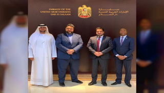 بعثة غرفة دبي خلال زيارتها سفارة الإمارات بدار السلام