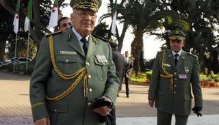 الفريق أحمد قايد صالح قائد أركان الجيش الجزائري - أرشيفية
