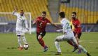 تفاصيل ما حدث بين لاعبي الأهلي والاتحاد بعد الفوز المثير للأحمر