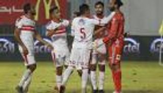 لاعب الزمالك يعتذر لحارس سموحة